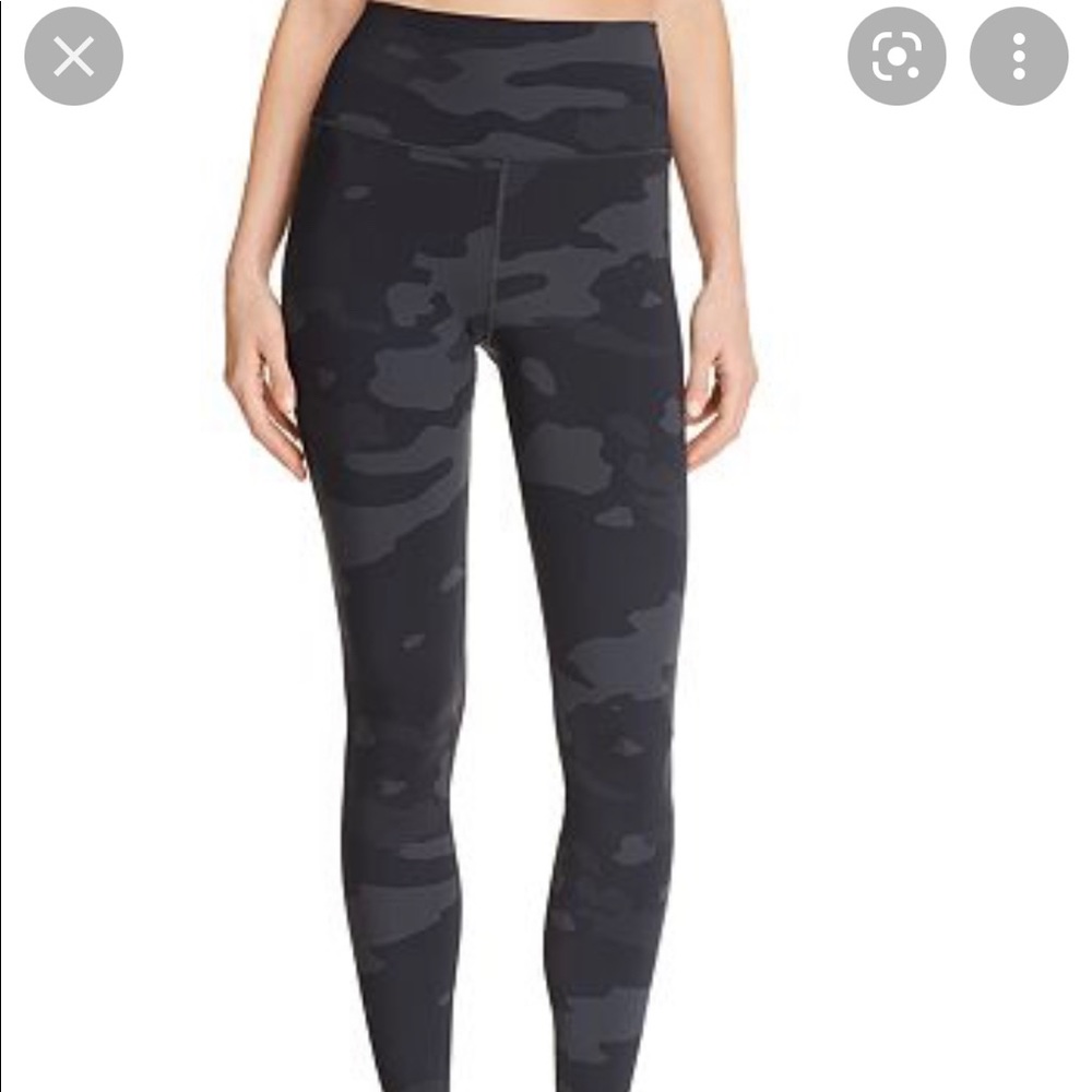 High-Waist Camo Vapor Legging size M